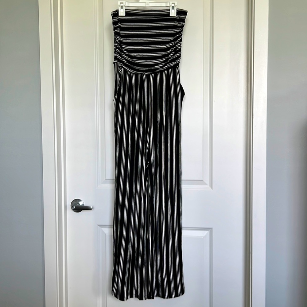 Strapless jumpsuit w/ pockets - Size M